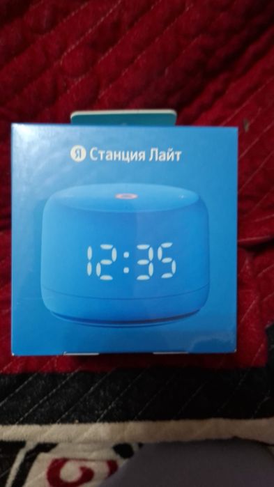 Колонка яндекс Алиса