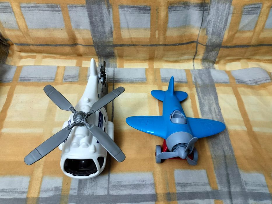 Продам б/у игрушки в отличном состоянии