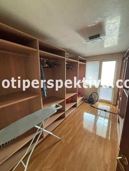 Продава се Тристаен апартамент в Пловдив, Център - 190 кв.м за 1383 €/кв.м - Снимка #4