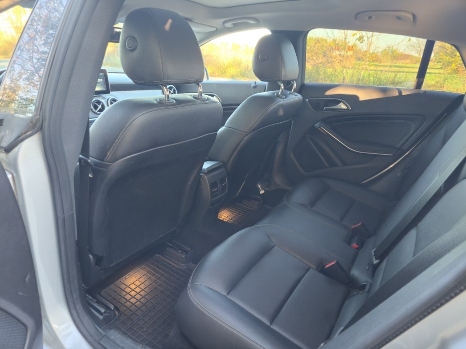 Mercedes Benz CLA 200 d / 2017 / automata