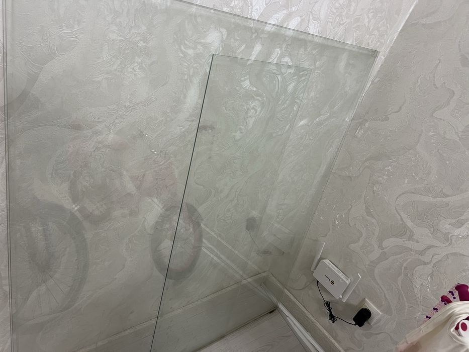 Стекло терезе пластиктики