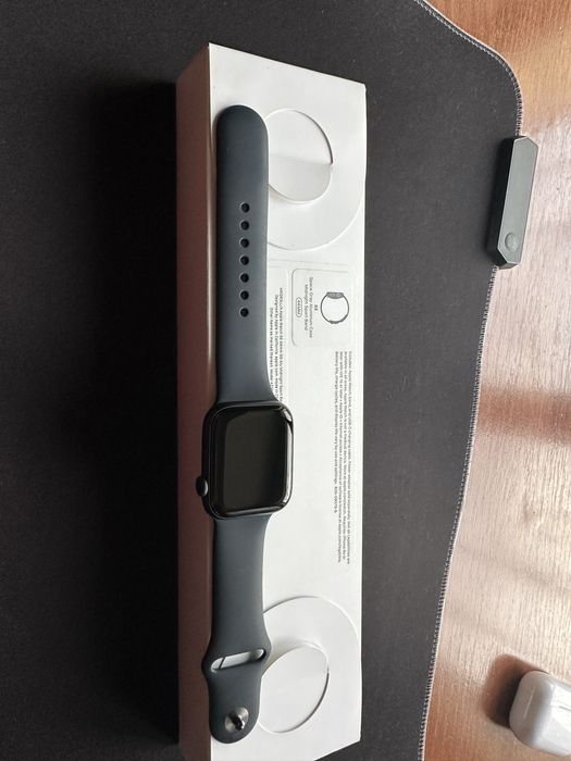 Apple watch se space gray