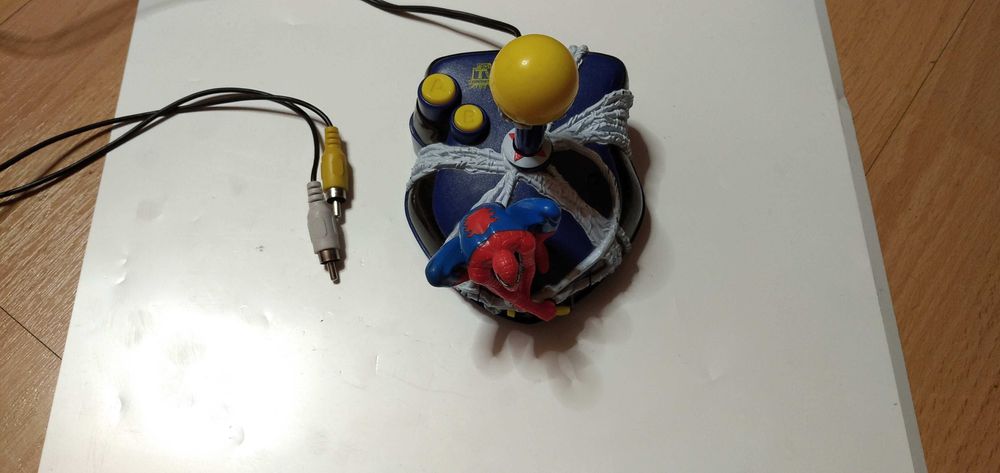 Joystick TV Plug & Play Spider-Man Jakks Pacific – ediție cu figurină