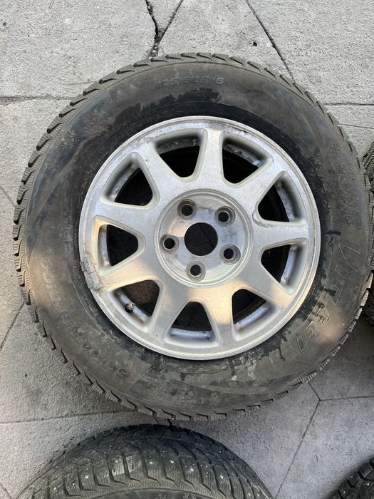 Шины с дисками шипованые зима 205/65/15