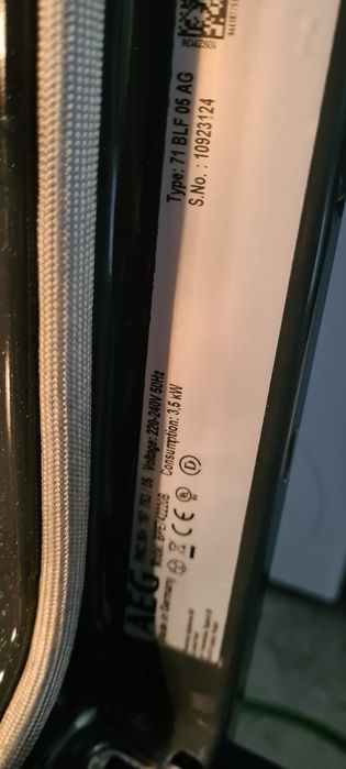 Фурна за вграждане AEG A+ 71л  Пиролиза + Soft Motion  Made in Germany ТОП!
