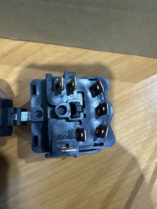 Переключатель поворотов