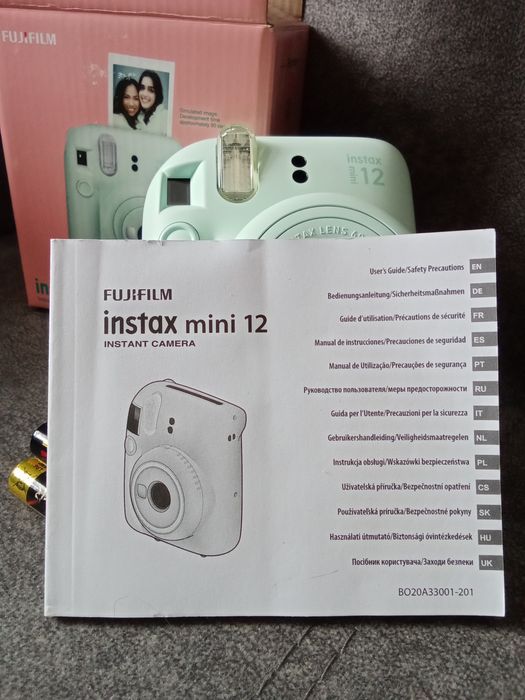 Продам Новый фотоаппарат моментальное фото подойдётдля подарка