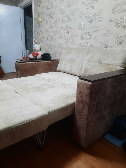 Продам новый диван