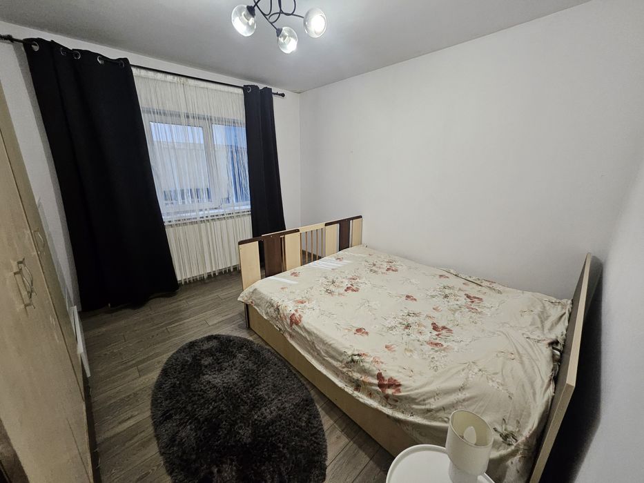 Apartament 3 camere zona 1 Mai - Pelendava de inchiriat