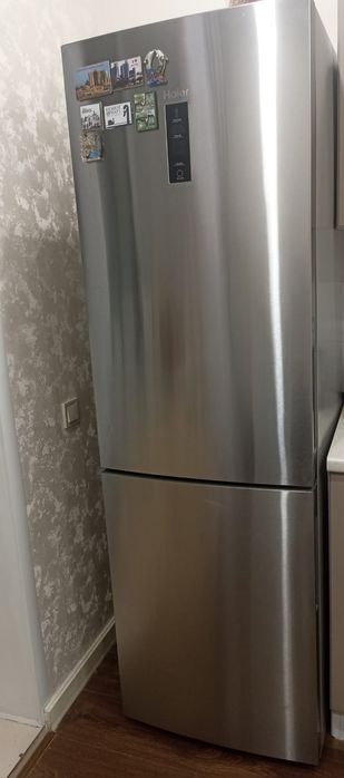 Холодильник HAIER