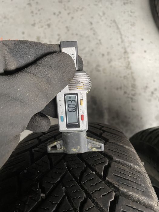 Anv m+s 185/65/15 Sumitomo/Continental