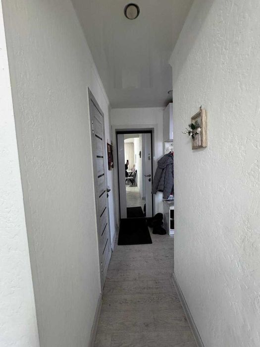 S Продам 3-х ком на 4 мкр