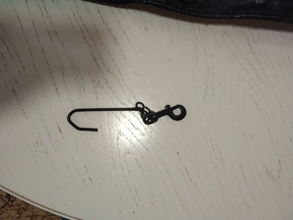 Кожаный портфель для костюмов