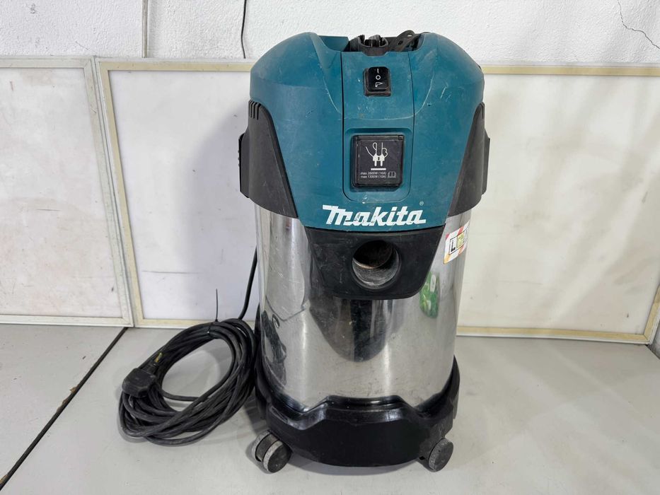 Прахосмукачка Makita VC3011L / 1000W
