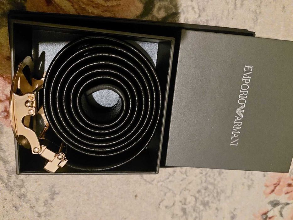 Curea Emporio Armani in cutie cadou