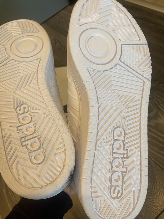 Adidas оригинални кецове