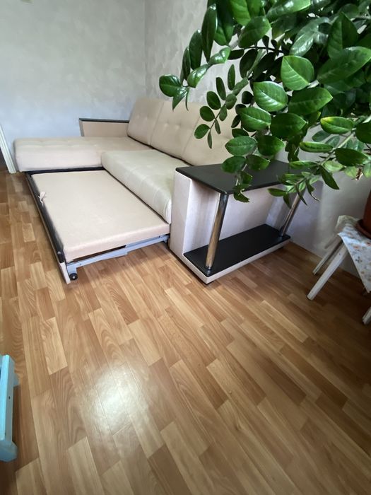 Диван угловой  моноблок рассклодной