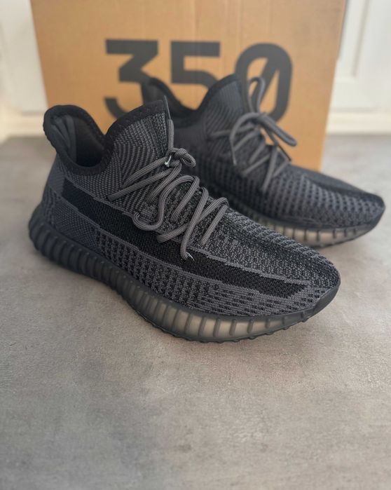 Adidasi Adidas Yeezy Boost 350 V2 Negru Premium Marimi 36-44 Unisex