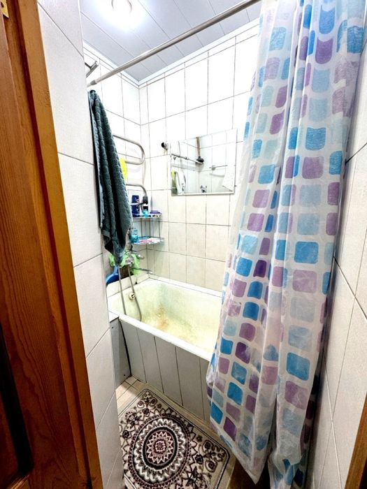 Чиланзар 9, 3/1/4,  кирпич, 68 м², балкон 2x6,