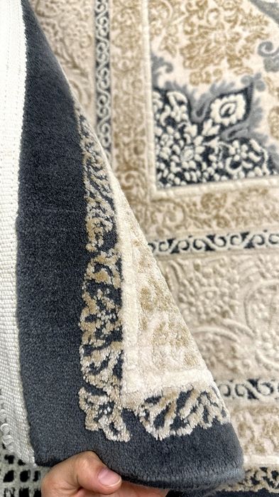 Гилам сотилади холати яхши 2×3