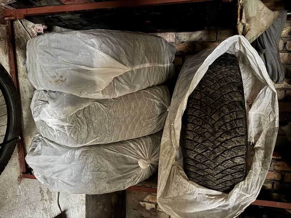 Maxxis Premitra ice 5 suv 245/60/18