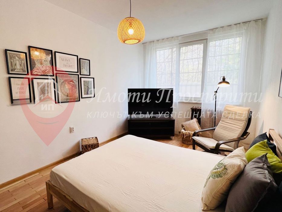 Продава се Двустаен апартамент в София, Изгрев - 48 кв.м за 4165 €/кв.м - Снимка #1