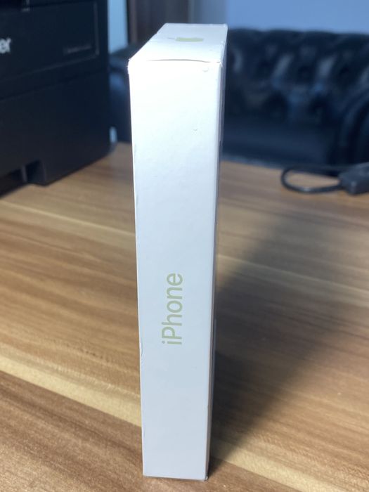 iPhone 17• 256 GB • Sage