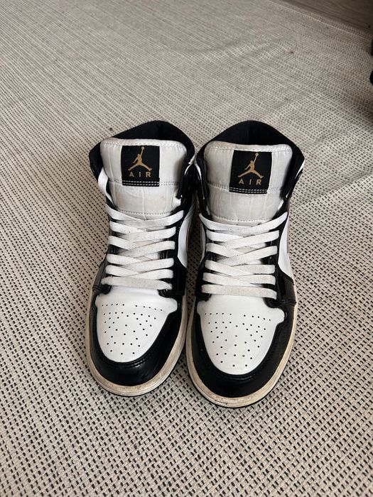 Nike Air Jordan 1 Mid SE Black/White/Metallic Gold – Mărimea 40