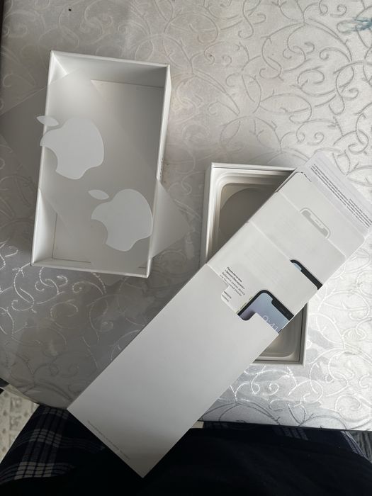 Айфон xr 64гб акб 79