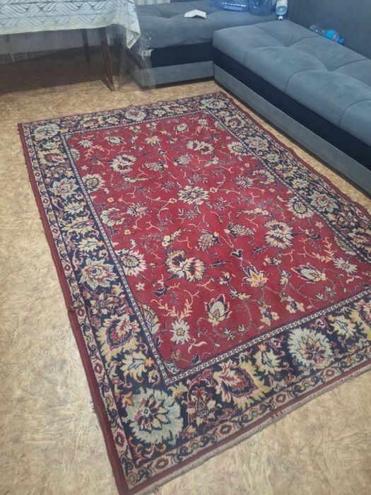 Ковёр шерстяной  в прихожую