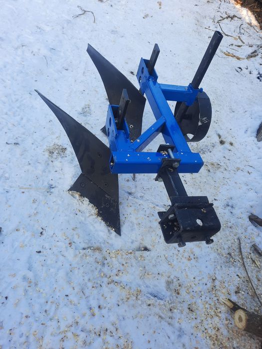 Plug pentru motocultor