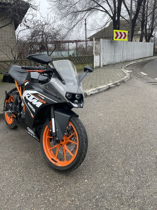 Motocicleta KTM RC 125 2015 ABS A1