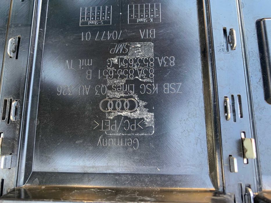 Grila radiator Audi Q3 S Line dupa 2018 cod 83A853651B , 83A853651C