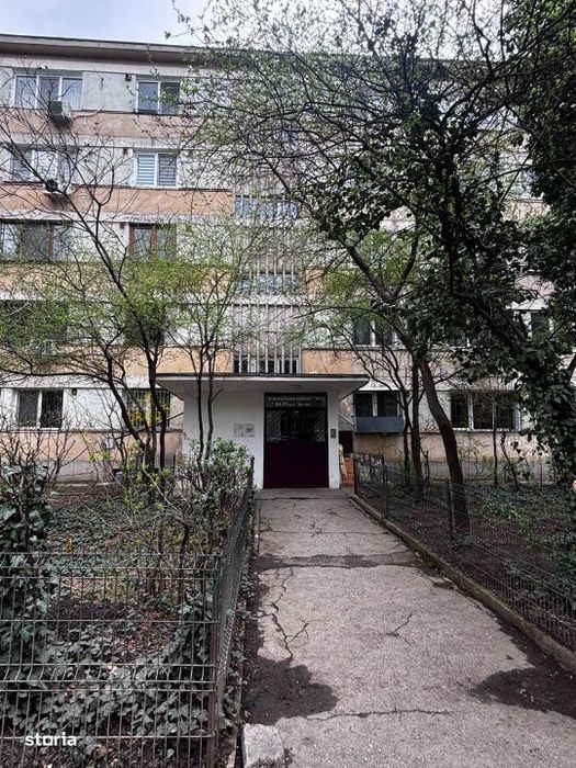 Apartament 2 camere/ zona Crangasi/ Metrou/ Parcare