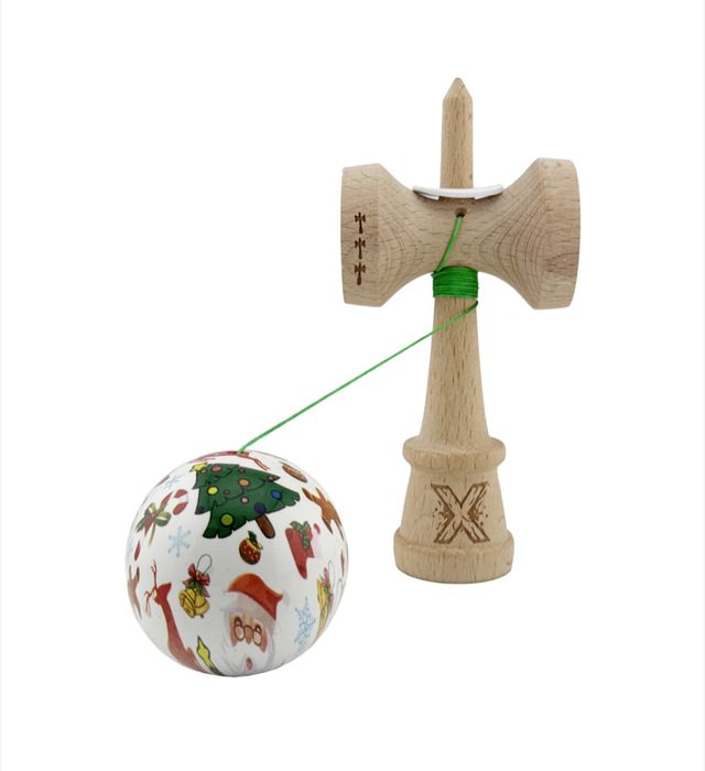 Vând kendama în stare perfectă