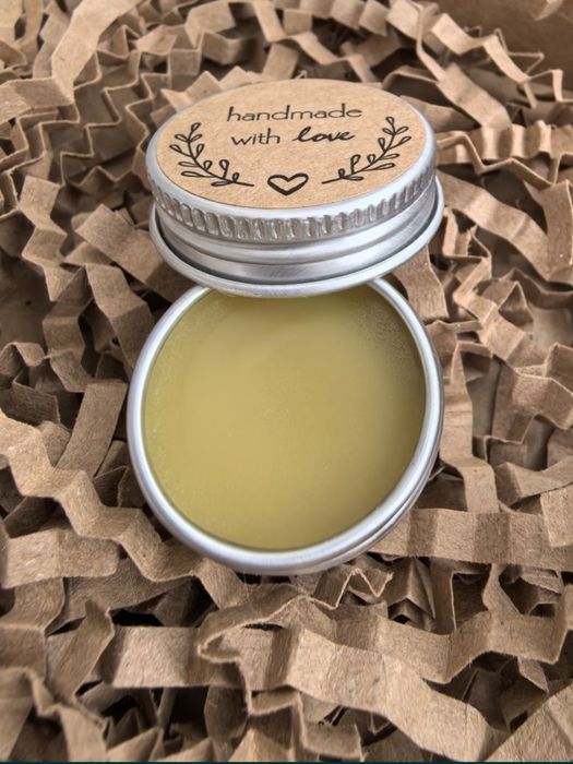 Домашно мазило за устни - балсам за устни