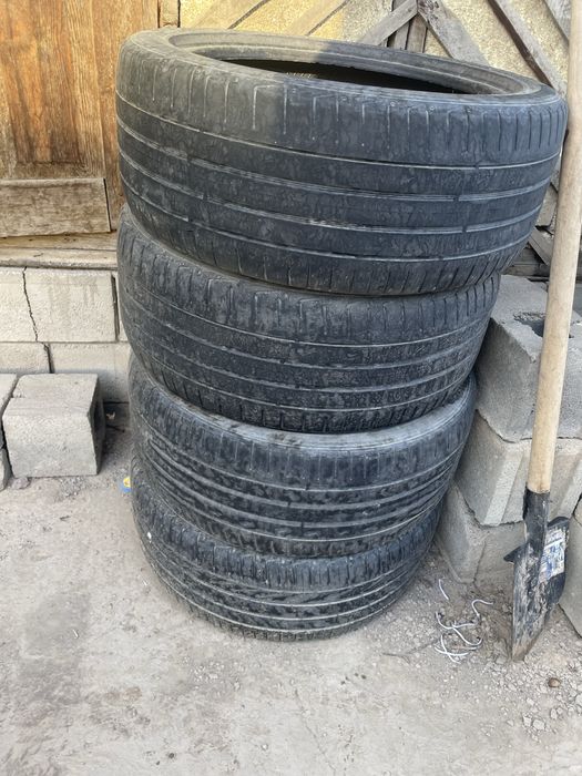 Резина 245/45/R19