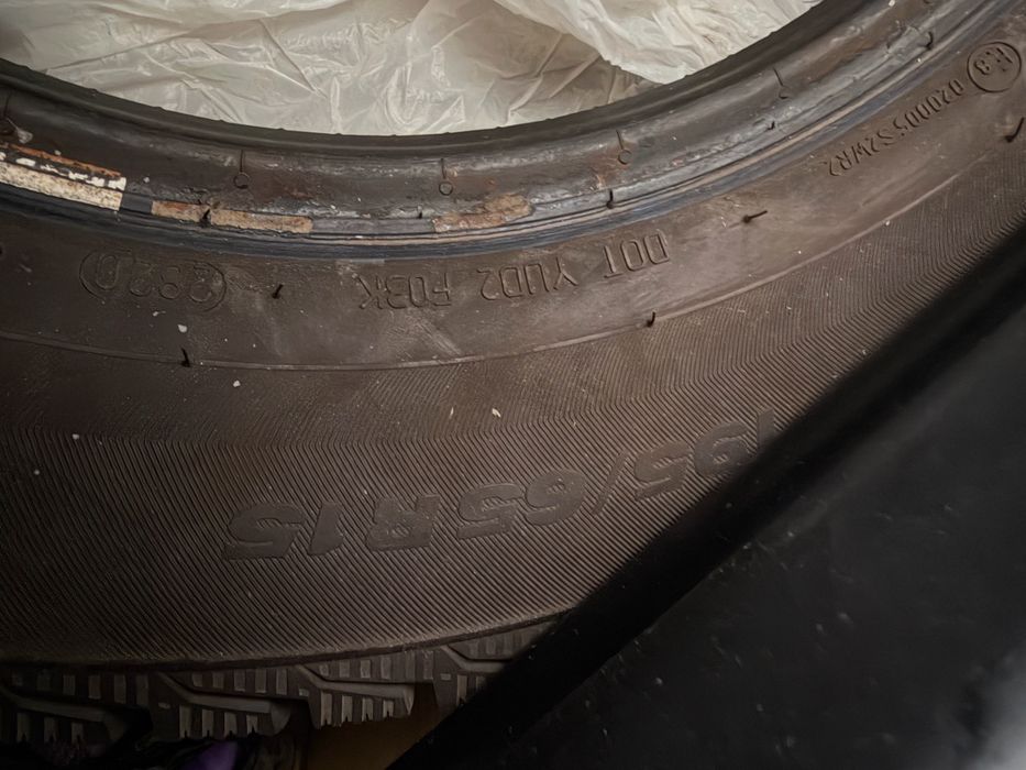 Шины зимние 195/65R15