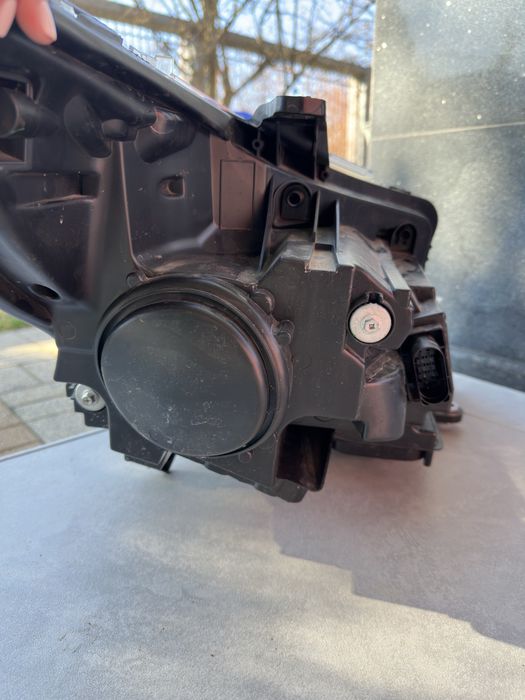 Ляв фар LED XENON за Mercedes Vito