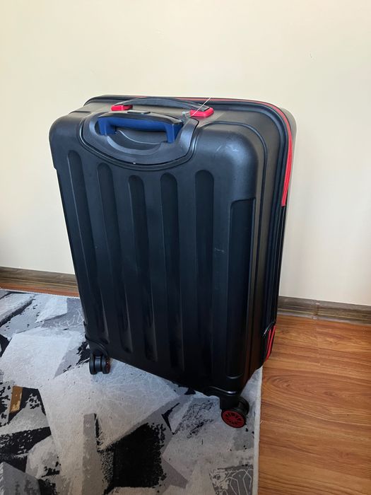 Големи, малки и средни куфари - нови