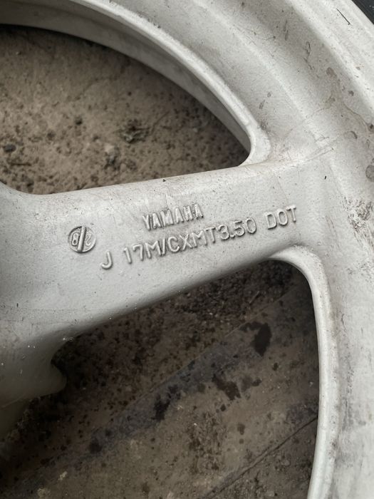 Переднее колесо Yamaha