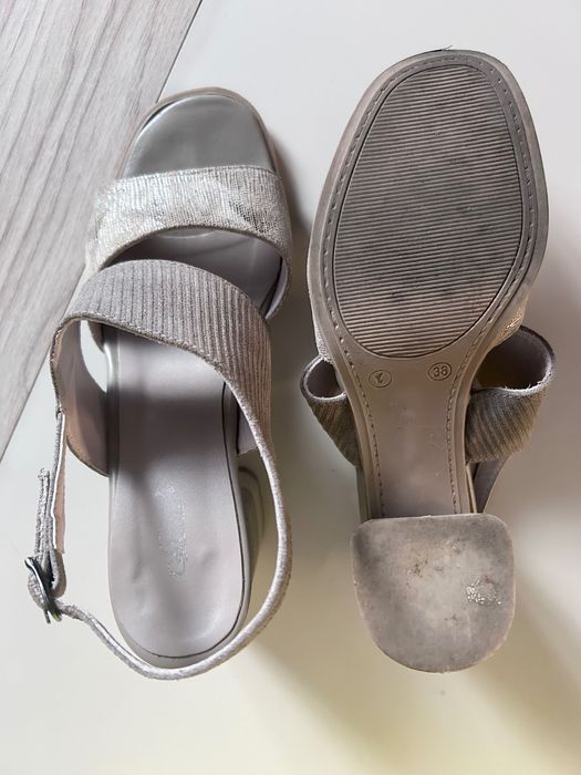 Дамски бежови сандали с висок ток - Gabina