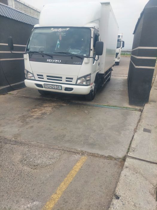 isuzu NQR 71 PL.