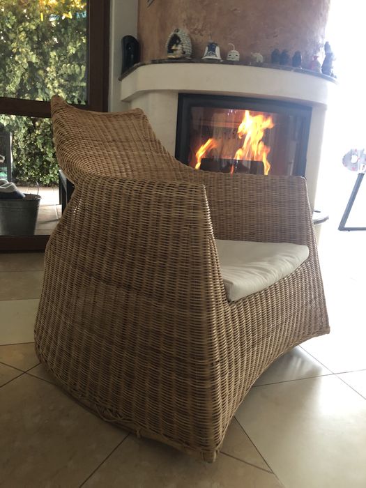 Люлеещ се стол от естествен ратан