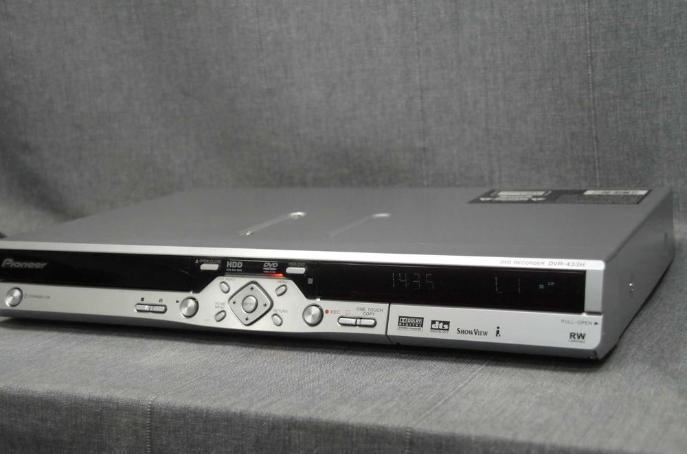 Pioneer recorder S Video Plus Dolby DTS DVD & HDD