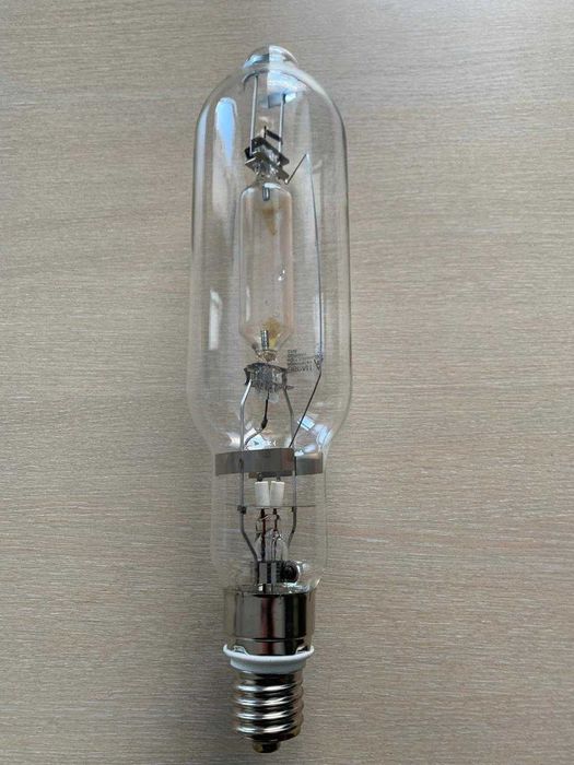 Лампа металлогалогенная