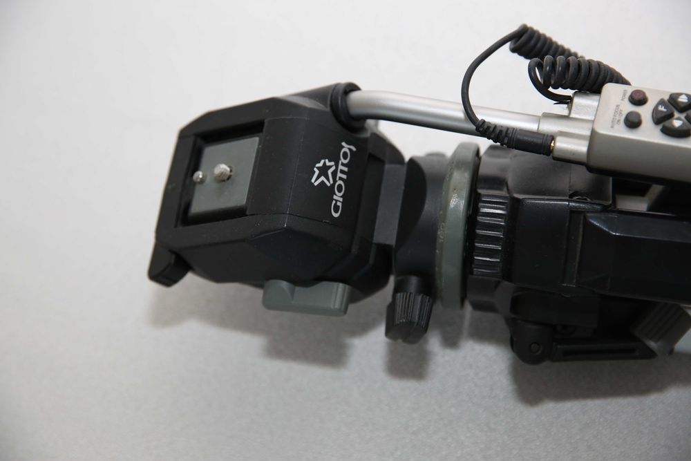 Trepiedul cu telecomandă Giotto RHD 12410