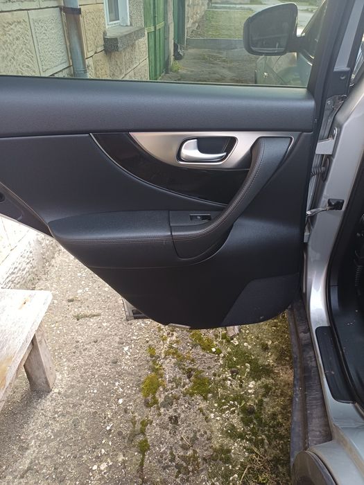 Infiniti fx 30 d на части