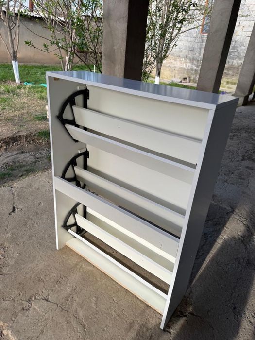 Срочно продам обувница!