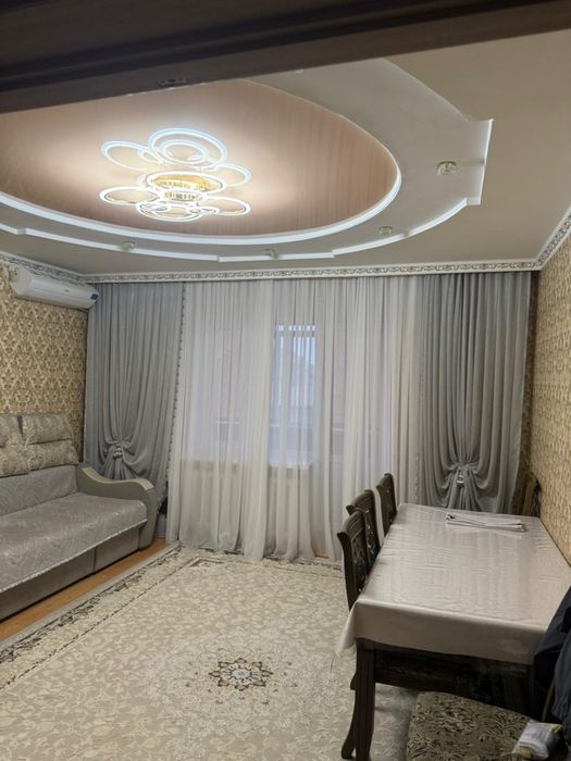 Продам 5 ком-ую квартиру лен.проект